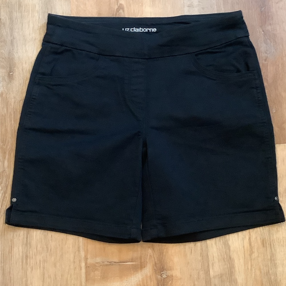 Liz Claiborne Women's Classic Black Bermudas